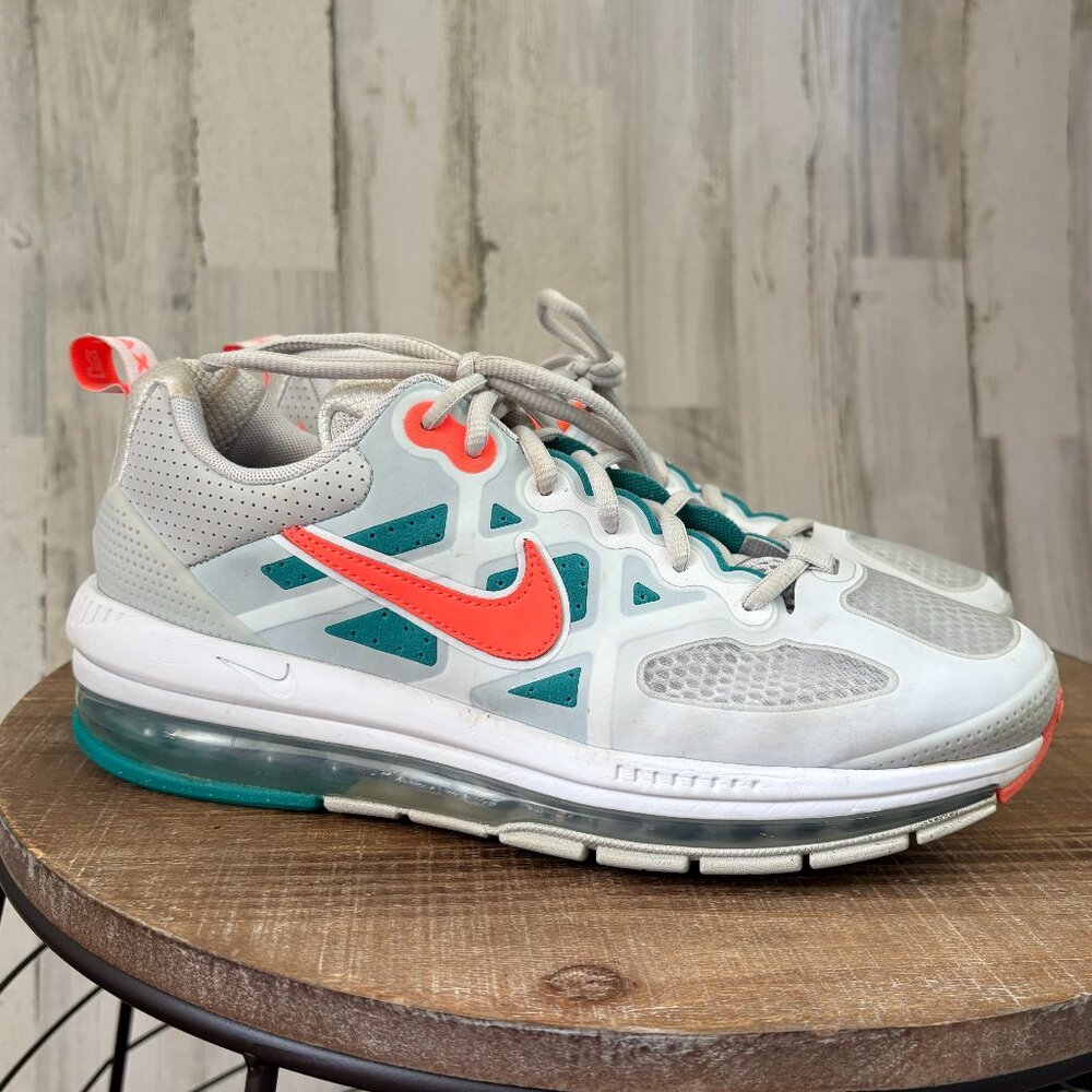 Nike Women's Size 10 Air Max Genome Sneakers Photon Dust Turbo Green Color